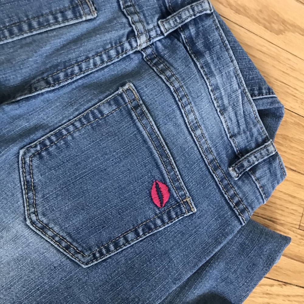 Betsey Johnson Jeans - Picture 3 of 6